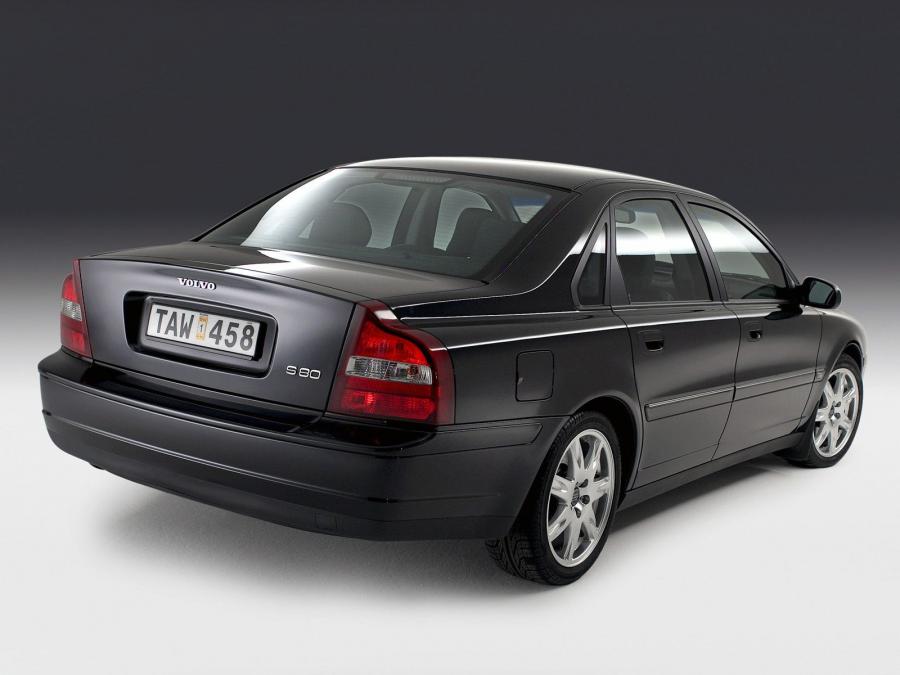  Volvo S80 1998 года  (фото 16 из 21)